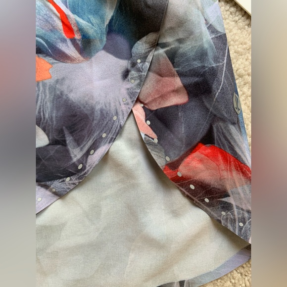 Lululemon fast and free short 3” - size 10 - Picture 4 of 4